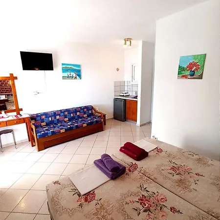 Maria * خْريسيا أموذيا